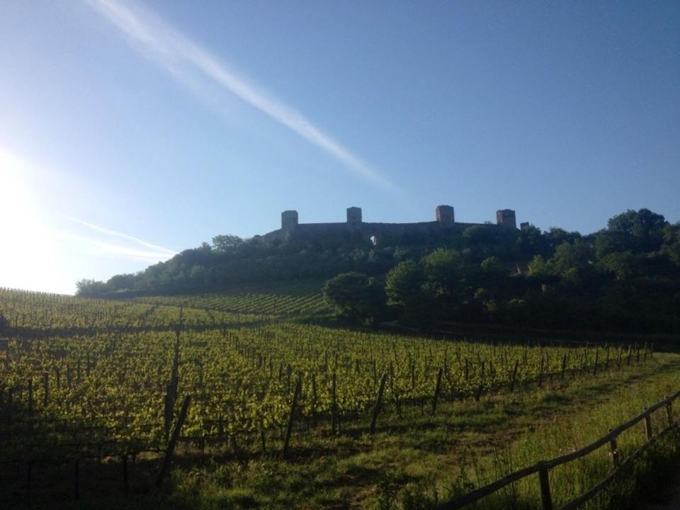 Monteriggioni Castello Villa Exterior photo