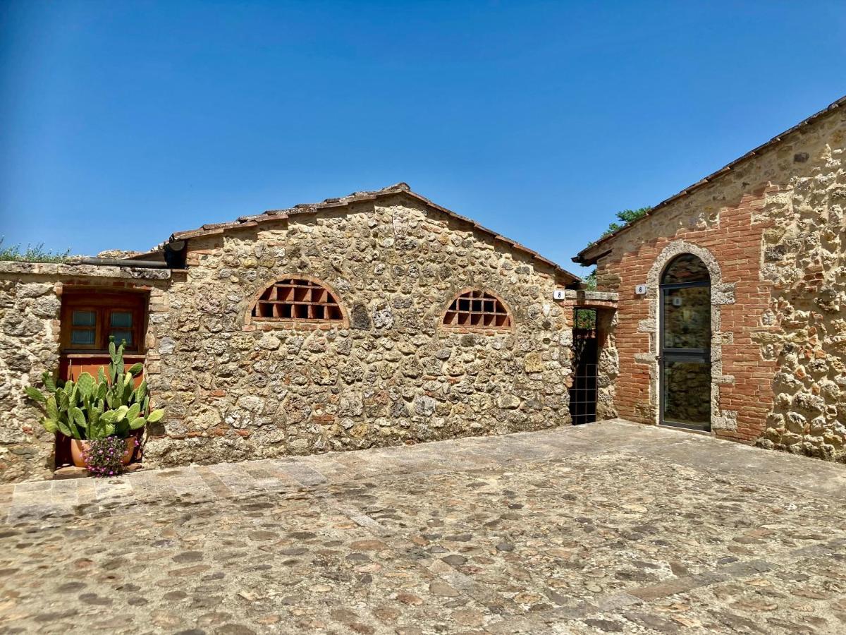 Monteriggioni Castello Villa Exterior photo